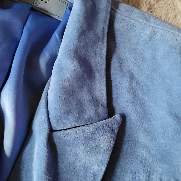 Blank NYC Light Blue Double-Breasted Blazer - Picture 4 of 5